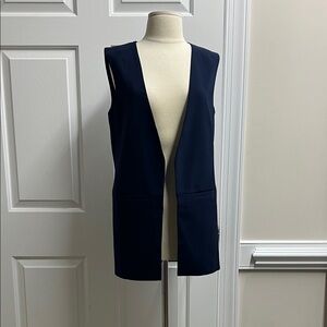 White House Black Market Navy Sleeveless dress vest size 2 NWOT 346